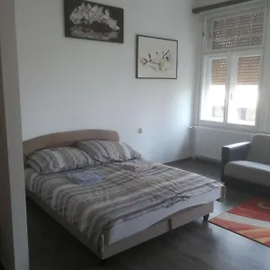 Next Door Apartamento Budapest